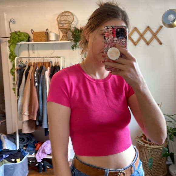 BOGO! NWT Forever 21 Short Sleeve Cropped Sweater - Picture 3 of 7